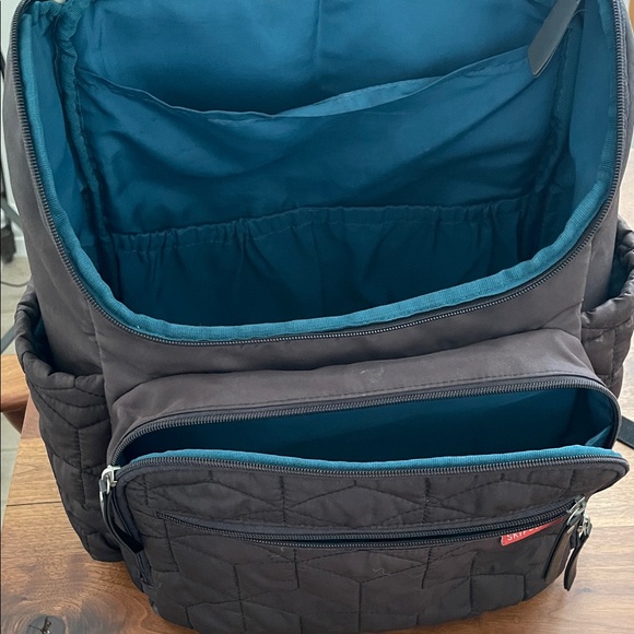 Skip Hop Quilted Diaper Backpack in Taupe - Picture 2 of 7